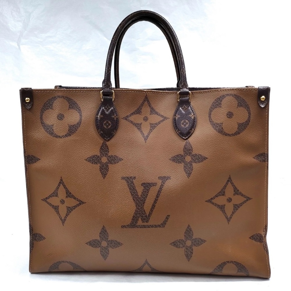 Louis Vuitton OnTheGo MM Monogram Tote